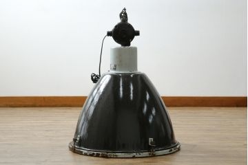 アンティーク照明　ヨーロッパ　特大　インダストリアルな空間を演出する工業用アイアン照明(天井照明、シェード、吊り下げ照明)(R-055262)