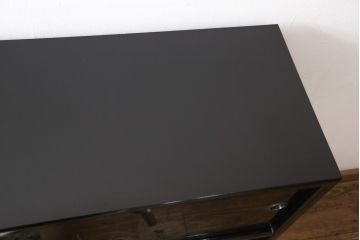 中古　美品　モリシゲ(MORISHIGE/森繁)　漆絵　繊細な絵柄が上品な雰囲気を醸し出す和棚(飾り棚、戸棚、茶棚)(R-055266)
