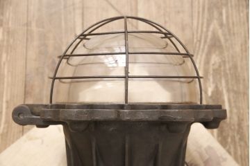 フランスアンティーク　特大　無骨なデザインが魅力!インダストリアルスタイルの空間づくりにおすすめの工業用アイアン照明(天井照明、壁掛け照明)(R-055269)