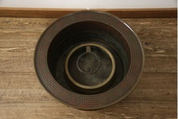 和製アンティーク　古美術　時代物　厚手　むらし銅　特大!直径約60cm　珍しいサイズ感が魅力的な大火鉢(火鉢)(R-055275)