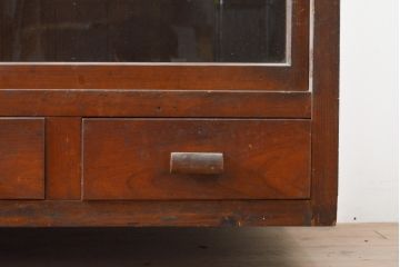 和製アンティーク　特大　このサイズは珍しい!!どこか懐かしさが感じられるサイドボード(戸棚、収納棚、キャビネット)(R-055281)