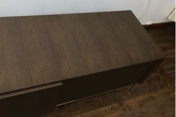 中古　美品　B&B　イタリア　DOMUS(ドムス)　スタイリッシュなデザインでモダンな空間を演出する特大サイズのテレビボード(テレビ台、リビングボード、ローボード)(定価約190万円)(R-055283)