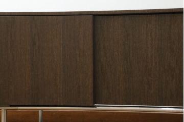 中古　美品　B&B　イタリア　DOMUS(ドムス)　スタイリッシュなデザインでモダンな空間を演出する特大サイズのテレビボード(テレビ台、リビングボード、ローボード)(定価約190万円)(R-055283)