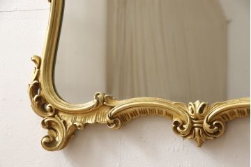 中古　美品　イタリア　SILIK(シリック)　ロココ調の細やかで豪華な彫刻が見事!存在感を放つウォールミラー(壁掛け鏡、姿見、ビンテージ)(R-055285)