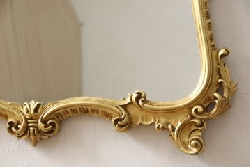 中古　美品　イタリア　SILIK(シリック)　ロココ調の細やかで豪華な彫刻が見事!存在感を放つウォールミラー(壁掛け鏡、姿見、ビンテージ)(R-055285)