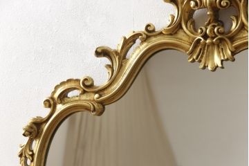 中古　美品　イタリア　SILIK(シリック)　ロココ調の細やかで豪華な彫刻が見事!存在感を放つウォールミラー(壁掛け鏡、姿見、ビンテージ)(R-055286)