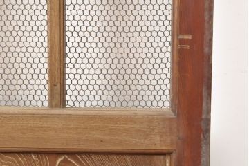 和製アンティーク　総ケヤキ材(欅)　巾着金具　歴史を刻んだ風合いが趣ある格子蔵戸1枚(きつね格子、狐格子、玄関戸、引き戸、建具、格子戸、マス目、升目)(R-055303)