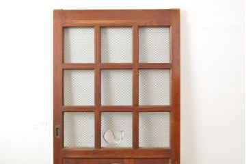 和製アンティーク　総ケヤキ材(欅)　大きな金具が存在感を高める格子蔵戸1枚(きつね格子、狐格子、玄関戸、引き戸、建具、格子戸、マス目、升目)(R-055304)