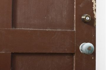 和製アンティーク　杉材　濃い木色が落ち着きのある雰囲気を醸し出すドア1枚(扉、建具)(R-055314)