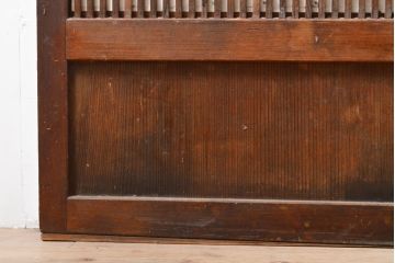アンティーク建具　大正期　幅狭　整然と並ぶ縦格子が繊細で美しい裏障子付き格子戸4枚セット(引き戸)(R-055317)
