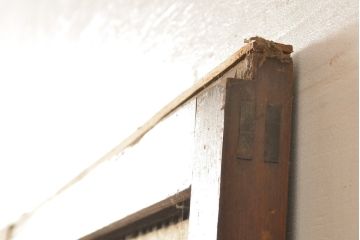 アンティーク建具　大正期　幅狭　整然と並ぶ縦格子が繊細で美しい裏障子付き格子戸4枚セット(引き戸)(R-055317)