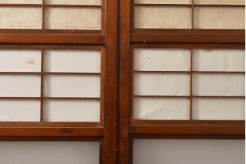 アンティーク建具　大正期　幅狭　整然と並ぶ縦格子が繊細で美しい裏障子付き格子戸4枚セット(引き戸)(R-055317)