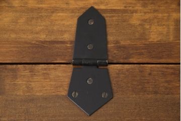 中古　超美品　LAURA　ASHLEY(ローラアシュレイ)　Garrat(ギャラット)　アンティーク仕上げのカバ材製コーヒーテーブル(スモールボックス、センターテーブル、リビングテーブル)(R-055322)