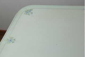 中古　イタリア輸入家具　　ロココ調　エレガントな佇まいが魅力的なダイニングテーブル(食卓、4人掛け、四人掛け)(R-055324)
