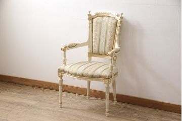 中古　美品　イタリア高級家具　ロココ調　Mario Colciago&Figli(マリオ・コルチャゴ)　品のある佇まいが目を引くアームチェア(ダイニングチェア、椅子)(R-055327)