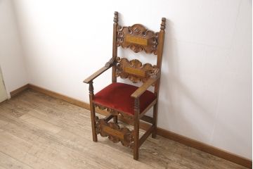 イギリスアンティーク　古作　フルリペア済み　細やかな彫刻が美しいアームチェア(椅子、イス、ダイニングチェア)(R-055328)