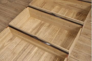 アンティーク家具　美品　大正昭和初期　和の風格漂う黒漆塗りが魅力の庄内箪笥ローボード(時代箪笥、引き出し、ローチェスト、テレビ台、テレビボード)(R-055331)