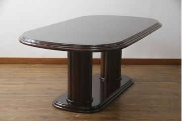 中古　美品　maruni(マルニ木工)　ベルサイユシリーズ　重厚感ある佇まいが魅力的なダイニングテーブル(4人掛け、四人掛け)(R-055332)