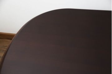 中古　美品　maruni(マルニ木工)　ベルサイユシリーズ　重厚感ある佇まいが魅力的なダイニングテーブル(4人掛け、四人掛け)(R-055332)