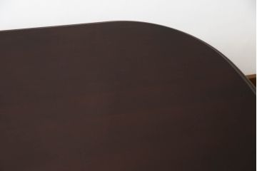 中古　美品　maruni(マルニ木工)　ベルサイユシリーズ　重厚感ある佇まいが魅力的なダイニングテーブル(4人掛け、四人掛け)(R-055332)