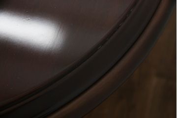 中古　美品　maruni(マルニ木工)　ベルサイユシリーズ　重厚感ある佇まいが魅力的なダイニングテーブル(4人掛け、四人掛け)(R-055332)