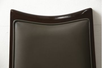 中古　美品　maruni(マルニ木工)　ベルサイユシリーズ　シックな色合いが大人の雰囲気を醸し出すダイニングチェア4脚セット(合皮)(椅子、イス)(R-055333)