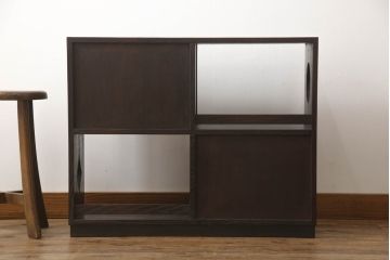 中古　浮造り仕上げ　栗材の木目が魅力の飾り棚(茶棚)(R-055335)