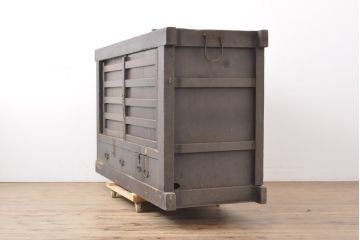 和製アンティーク　江戸期　ヒノキ材　希少!!経年による使い込まれた風合いが味わい深い大型帳場箪笥(水屋箪笥、サイドボード、サイドキャビネット、収納棚)(R-055348)