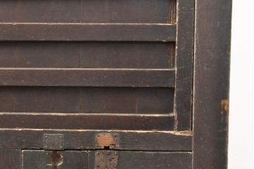 和製アンティーク　江戸期　ヒノキ材　希少!!経年による使い込まれた風合いが味わい深い大型帳場箪笥(水屋箪笥、サイドボード、サイドキャビネット、収納棚)(R-055348)