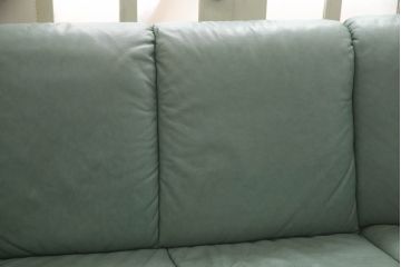 中古　新潟伊勢丹取り扱い　ブランド家具　本革(レザー)　淡いグリーンカラーが爽やかな空間を演出する5人掛けソファー&オットマンセット(五人掛けソファ)(R-055350)(検索ワード:NATUZZI　ナツッジ)