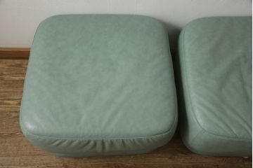 中古　新潟伊勢丹取り扱い　ブランド家具　本革(レザー)　淡いグリーンカラーが爽やかな空間を演出する5人掛けソファー&オットマンセット(五人掛けソファ)(R-055350)(検索ワード:NATUZZI　ナツッジ)