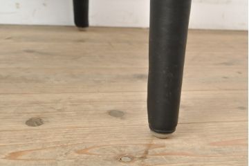 中古　美品　B&B　イタリア　MARIO BELLINI(マリオ・ベリーニ) VOL AU VENT(ヴォロ ヴァン)　モダンでスタイリッシュな空間づくりにおすすめのレザーチェア(椅子、ダイニングチェア)(定価約23万円)(R-055361)