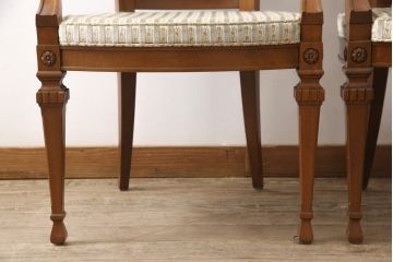 中古　超美品　DREXEL HERITAGE(ドレクセルヘリテイジ)　上品な雰囲気漂うダイニングチェア2脚セット(アームチェア、椅子、イス)(R-055376)