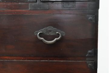 アンティーク家具　明治大正期　前面栗材　桜の丸金具が魅力的な2段重ね米沢箪笥(衣装箪笥、収納箪笥、古箪笥、引き出し、チェスト)(R-055388)