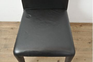 中古　美品　B&B　イタリア　MARIO BELLINI(マリオ・ベリーニ) VOL AU VENT(ヴォロ ヴァン)　モダンでスタイリッシュな空間づくりにおすすめのレザーチェア(椅子、ダイニングチェア)(定価約23万円)(R-055391)
