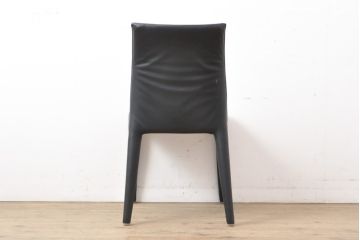中古　美品　B&B　イタリア　MARIO BELLINI(マリオ・ベリーニ) VOL AU VENT(ヴォロ ヴァン)　モダンでスタイリッシュな空間づくりにおすすめのレザーチェア(椅子、ダイニングチェア)(定価約23万円)(R-055393)