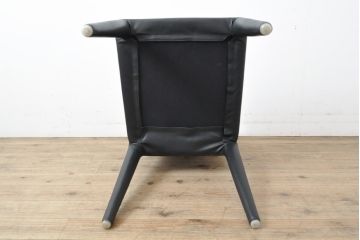 中古　美品　B&B　イタリア　MARIO BELLINI(マリオ・ベリーニ) VOL AU VENT(ヴォロ ヴァン)　モダンでスタイリッシュな空間づくりにおすすめのレザーチェア(椅子、ダイニングチェア)(定価約23万円)(R-055393)