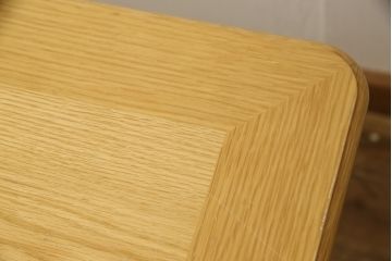 中古　希少　絶版品　オーク材　CONDE　HOUSE(カンディハウス)　アルプ　LD スタイリッシュなデザインが魅力のT脚テーブル(ダイニングテーブル、4人掛け)(定価約15万円)(R-055397)