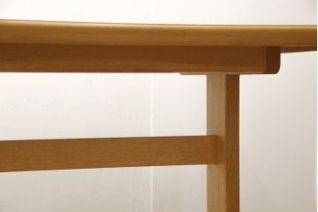中古　希少　絶版品　オーク材　CONDE　HOUSE(カンディハウス)　アルプ　LD スタイリッシュなデザインが魅力のT脚テーブル(ダイニングテーブル、4人掛け)(定価約15万円)(R-055397)