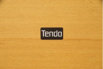 中古　美品　天童木工(Tendo)　バーズアイメイプル(楓材)　モダンなデザインが魅力!和洋どちらの空間にもおすすめの座卓(ローテーブル、センターテーブル)(R-055398)