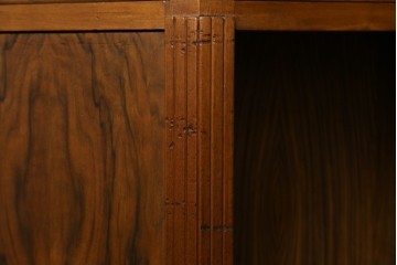 フランスアンティーク　ローズウッド材　ガラス天板付き　クラシカルな佇まいと独特の木目が魅力のパートナーデスク　(R-055399)