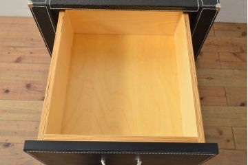 中古　展示美品　トニーノ・ランボルギーニ(Tonino Lamborghini)　本革　オーストリッチ　重厚な佇まいが魅力のサイドチェスト(レザー、引き出し、サイドテーブル)(定価約70万円)(R-055402)