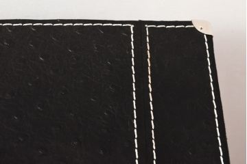 中古　展示美品　トニーノ・ランボルギーニ(Tonino Lamborghini)　本革　オーストリッチ　重厚な佇まいが魅力のサイドチェスト(レザー、引き出し、サイドテーブル)(定価約70万円)(R-055402)
