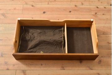 中古　美品　DREXEL HERITAGE(ドレクセルヘリテイジ)　細部まで凝ったつくりが美しいサイドボード(収納棚、戸棚、サーバー、カウンターテーブル)(R-055403)