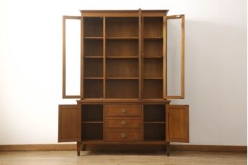 中古　美品　DREXEL HERITAGE(ドレクセルヘリテイジ)　Triune(トライユン)　チャイナ　クラシカルな佇まいが魅力の食器棚(キャビネット、収納棚、飾り棚)(定価約85万円)(R-055405)