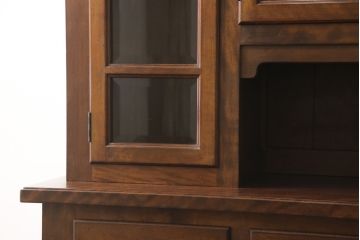 中古　松本民芸家具　西洋の伝統的なデザインをモチーフにしたリネン型食器棚(キャビネット、カップボード、収納棚、戸棚)(定価約125万円)(R-055408)