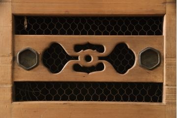 和製アンティーク　古い時代の味わいがお楽しみいただける三尺水屋箪笥サイドボード(収納棚、戸棚、キャビネット、食器棚)(R-055419)