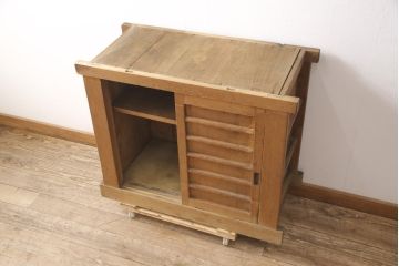 和製アンティーク　古い時代の味わいがお楽しみいただける三尺水屋箪笥サイドボード(収納棚、戸棚、キャビネット、食器棚)(R-055420)