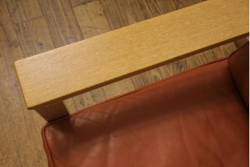デンマークビンテージ　超美品　オーク材　Fredericia(フレデリシア)　SOREN HOLST(ソーレン・ホルスト)　レザー(本革)　3人掛けソファ(三人掛け、ヴィンテージ)(R-055423)