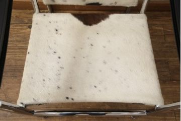 中古　超美品　Cassina(カッシーナ)　ル・コルビュジエ　仔牛毛皮　LC1スリングチェア(アームチェア、椅子)(定価約48万円)(R-055427)
